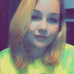 Meet your Posher, Harmony